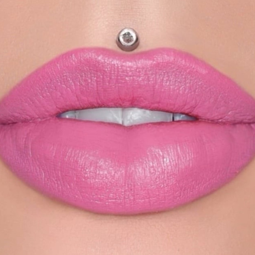 Jeffree Star HOLY FASHION velvet trap lipstick